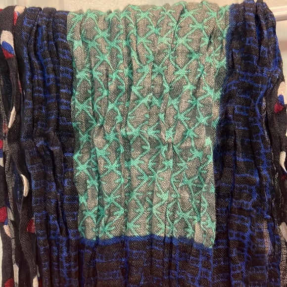 Tory Burch Linen Scarf - Picture 3 of 5